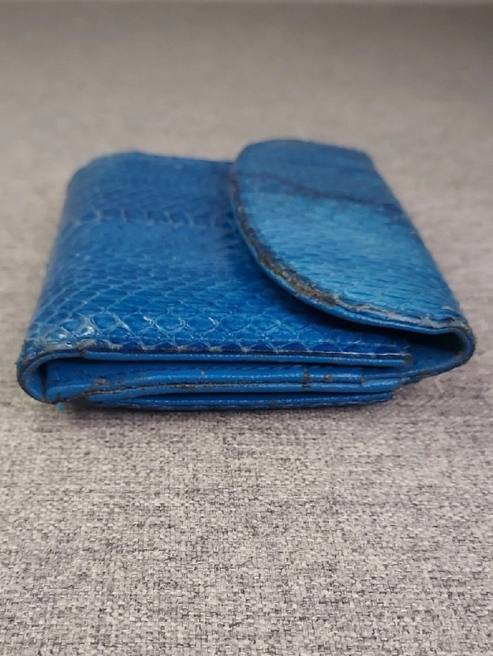 80s/90s Vintage Blue Genuine Snakeskin Coin Purse Wallet PRYM Snap Hardware